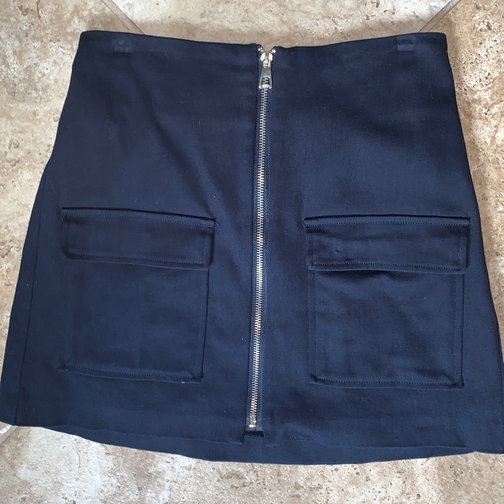 Fully Lined zip front Navy skirt